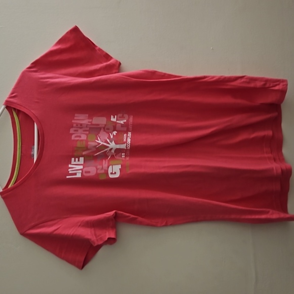 Medium Columbia TSHIRT